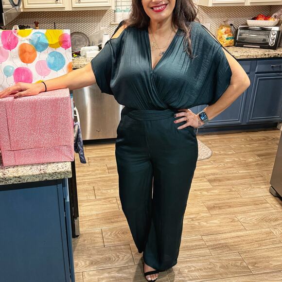 Naked Zebra Green Split Sleeve Satin Jumpsuit Sz M - Picture 1 of 11